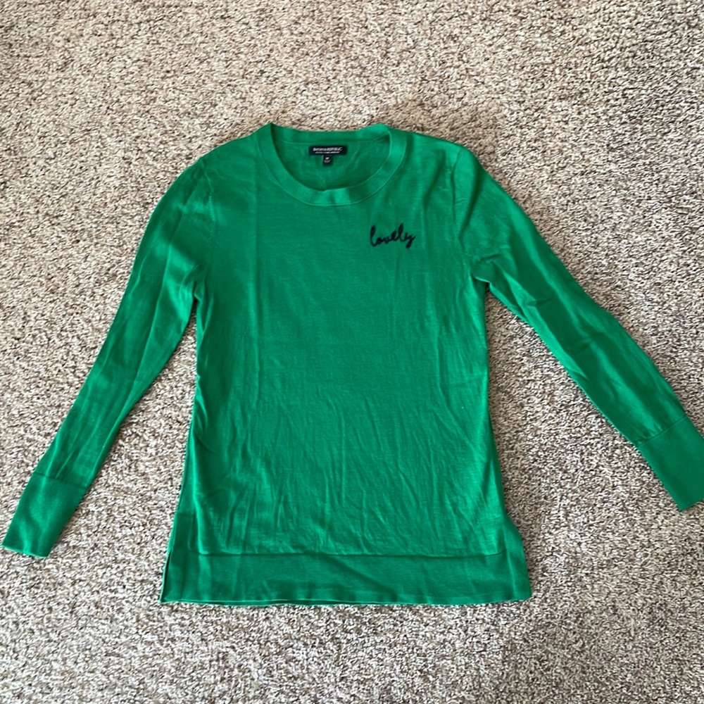 Banana Republic Kelly Green “Lovely”Sweater